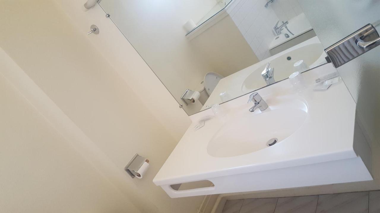 Hotel De La Cloche Sp Ρενς Εξωτερικό φωτογραφία