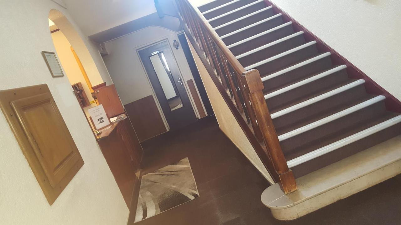 Hotel De La Cloche Sp Ρενς Εξωτερικό φωτογραφία