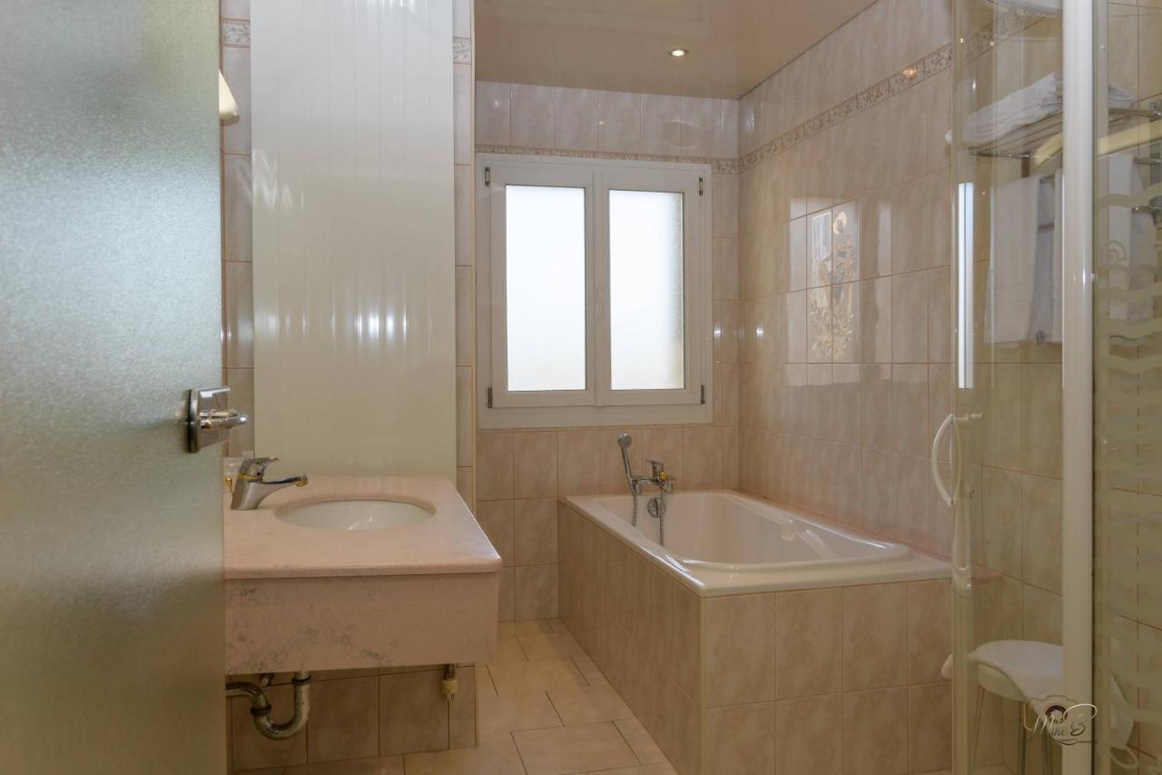 Hotel De La Cloche Sp Ρενς Εξωτερικό φωτογραφία